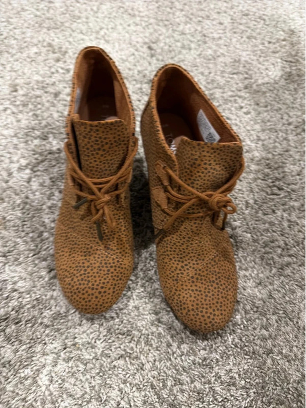 TOMS Women’s Size 8 Brown Spotted Print Lace-Up Wedge Ankle Booties